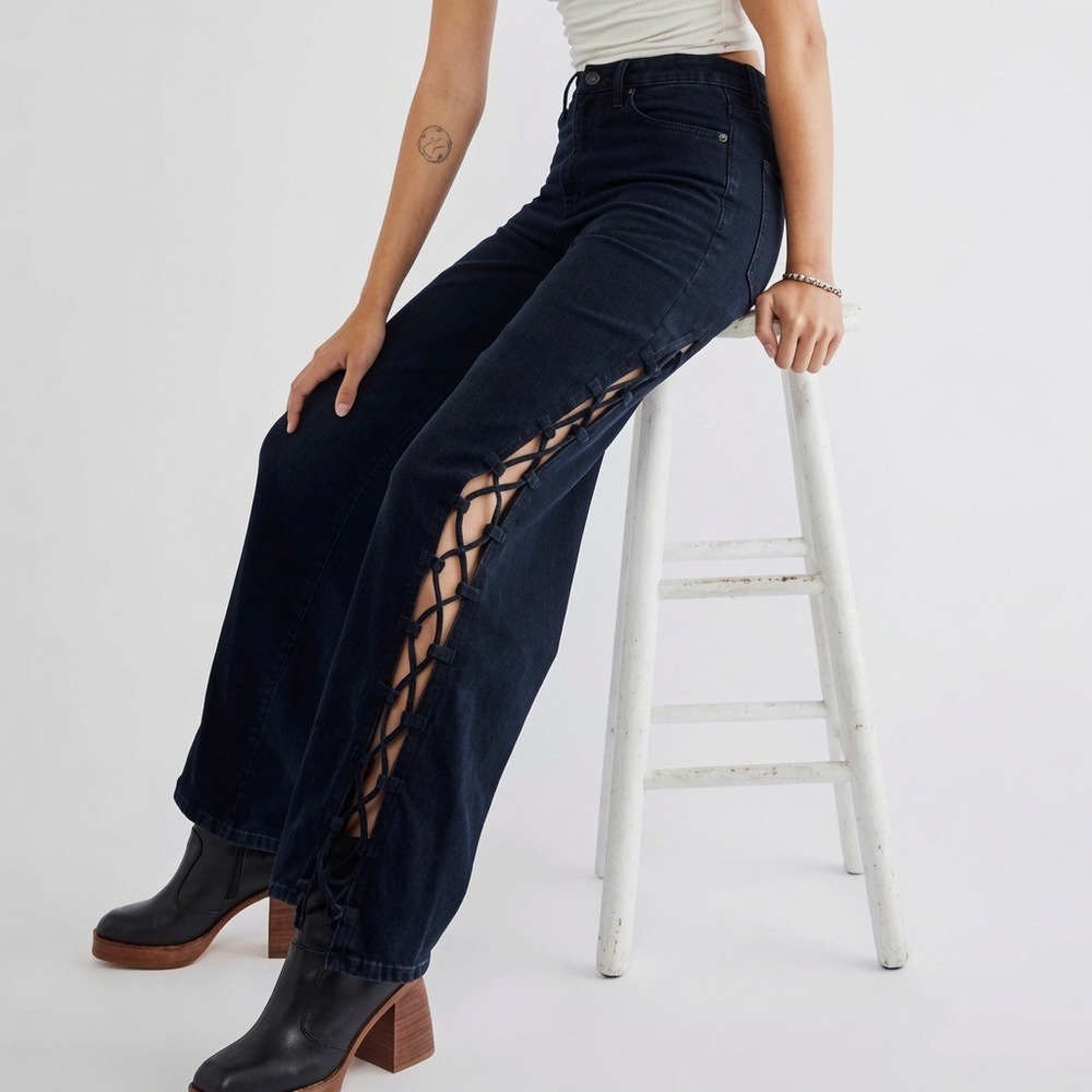 We‎ The Free People Lace Up Side Slouchy Wide Leg Jeans Black Size 27 High Rise